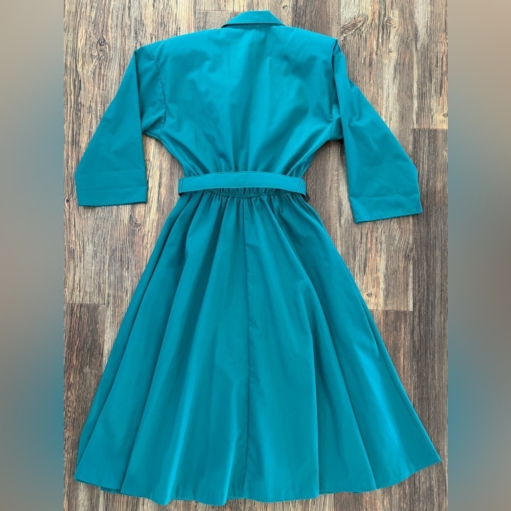 Vtg The American Shirt Dress Womens 8 Midi Belted Teal w/Gold Embroidery Buttons - Picture 2 of 14